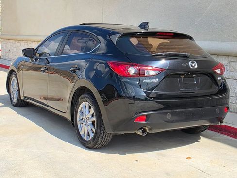 Used 2014 MAZDA MAZDA3 i Touring w/ Technology Package FWD image 5
