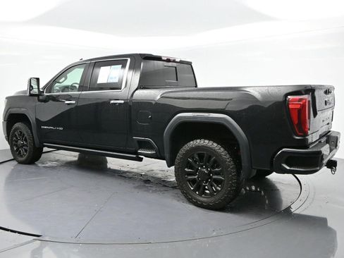 Used 2021 GMC Sierra 2500 Denali w/ Denali Black Diamond Edition AWD/4WD image 5