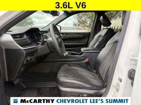 Used 2023 Jeep Grand Cherokee Altitude AWD/4WD image 43