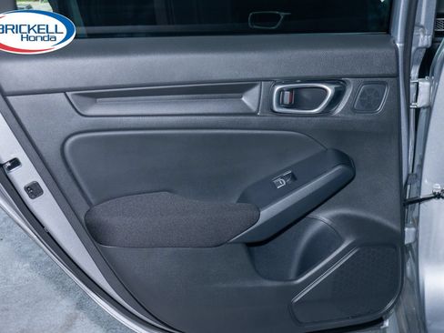 Used 2023 Honda Civic Sport image 11
