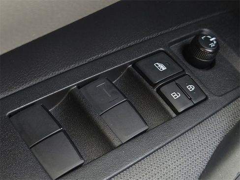 Certified 2022 Toyota Corolla LE image 27