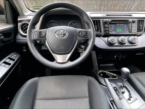 Used 2018 Toyota RAV4 LE w/ All Weather Liner Package AWD/4WD image 6