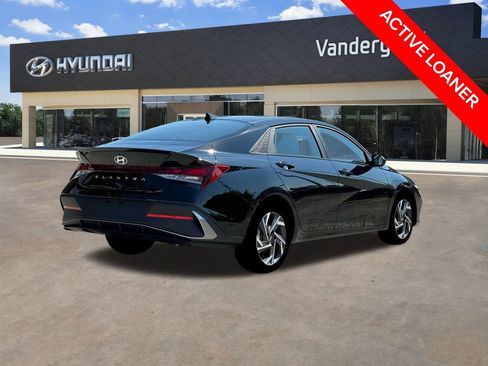 New 2025 Hyundai Elantra Sport image 8