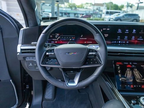 Used 2026 Cadillac Escalade V AWD/4WD image 49