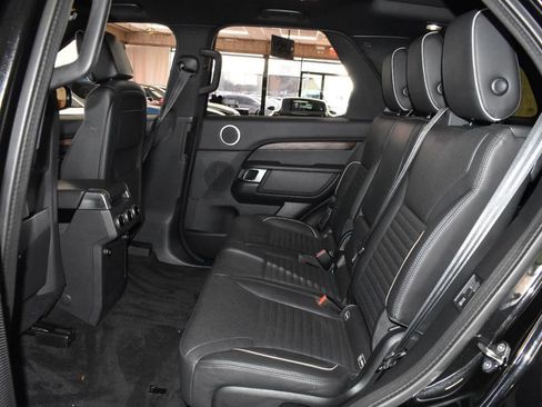 Used 2020 Land Rover Discovery HSE Luxury image 11