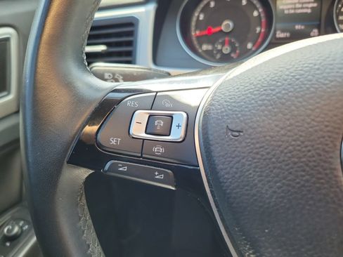 Used 2019 Volkswagen Atlas SE w/ Towing Package FWD image 22