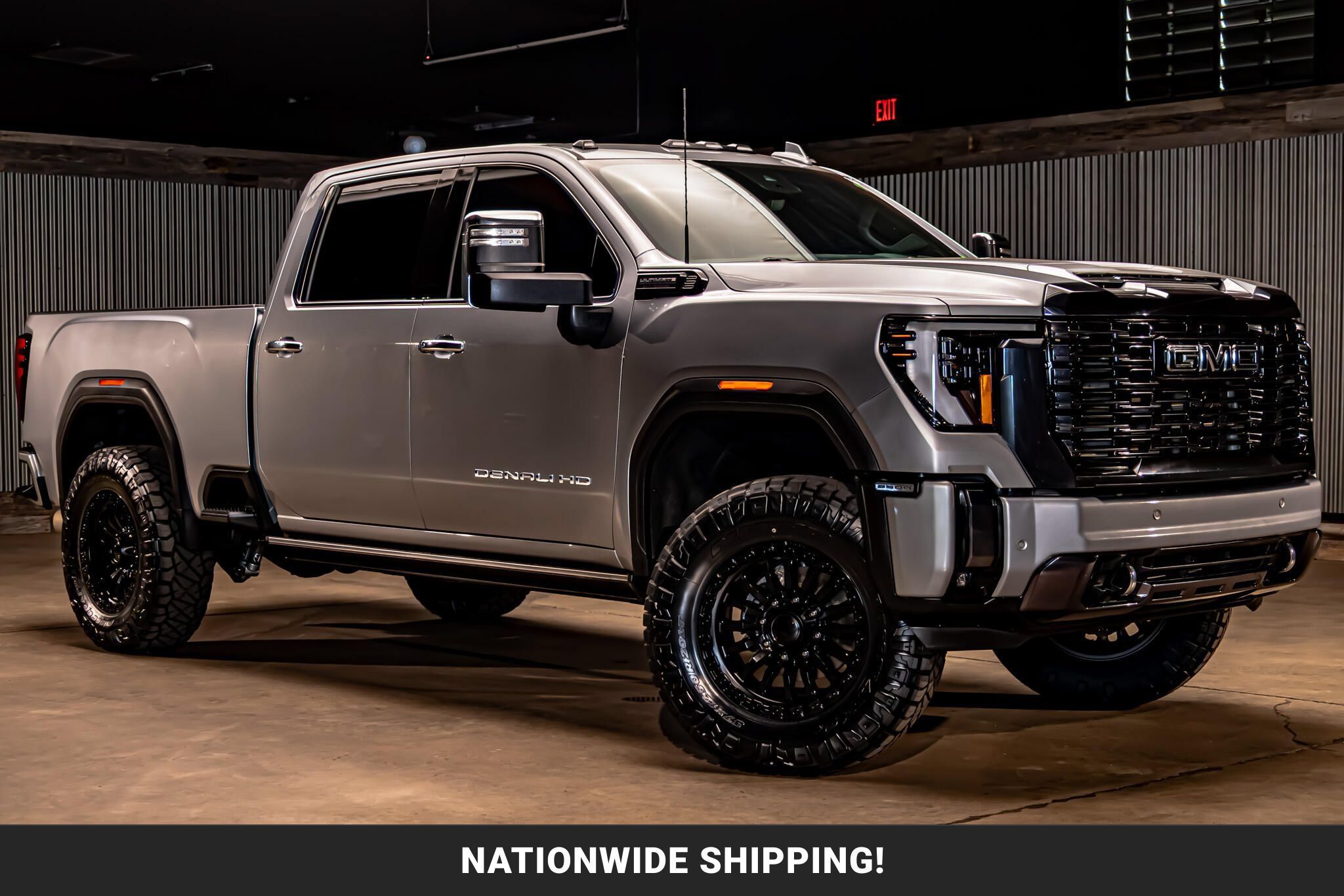 Used 2024 GMC Sierra 2500 Denali Ultimate AWD/4WD image 1
