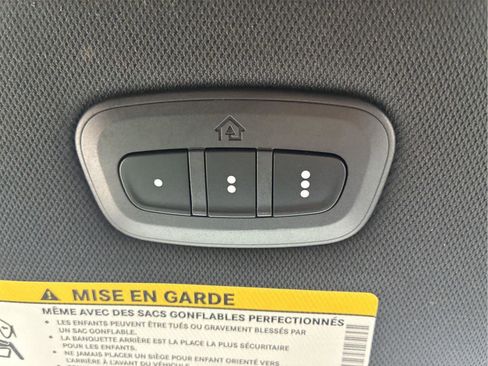 Used 2024 Chrysler Pacifica Limited w/ S Appearance Package AWD/4WD image 29