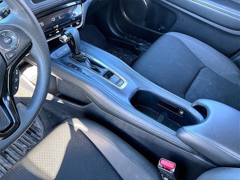 Used 2020 Honda HR-V EX image 12