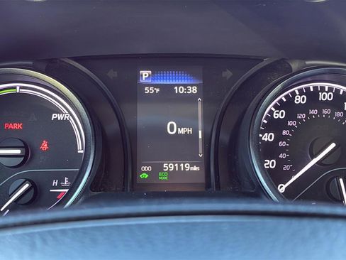 Used 2022 Toyota Camry SE FWD image 23
