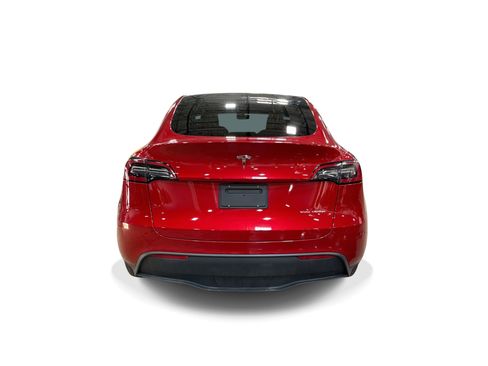 Certified 2023 Tesla Model Y AWD image 5