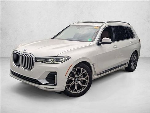Used 2022 BMW X7 xDrive40i w/ Premium Package image 1