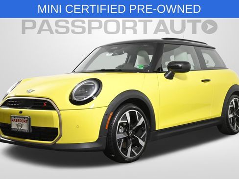 Used 2025 MINI Cooper S FWD image 1