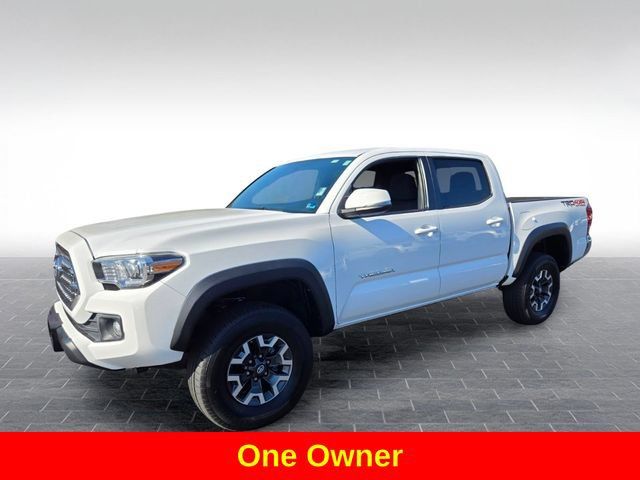 Used 2017 Toyota Tacoma TRD Off-Road w/ Tow Package (A/T) AWD/4WD image 4