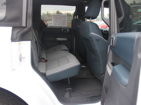 Used 2023 Ford Bronco Outer Banks image 15