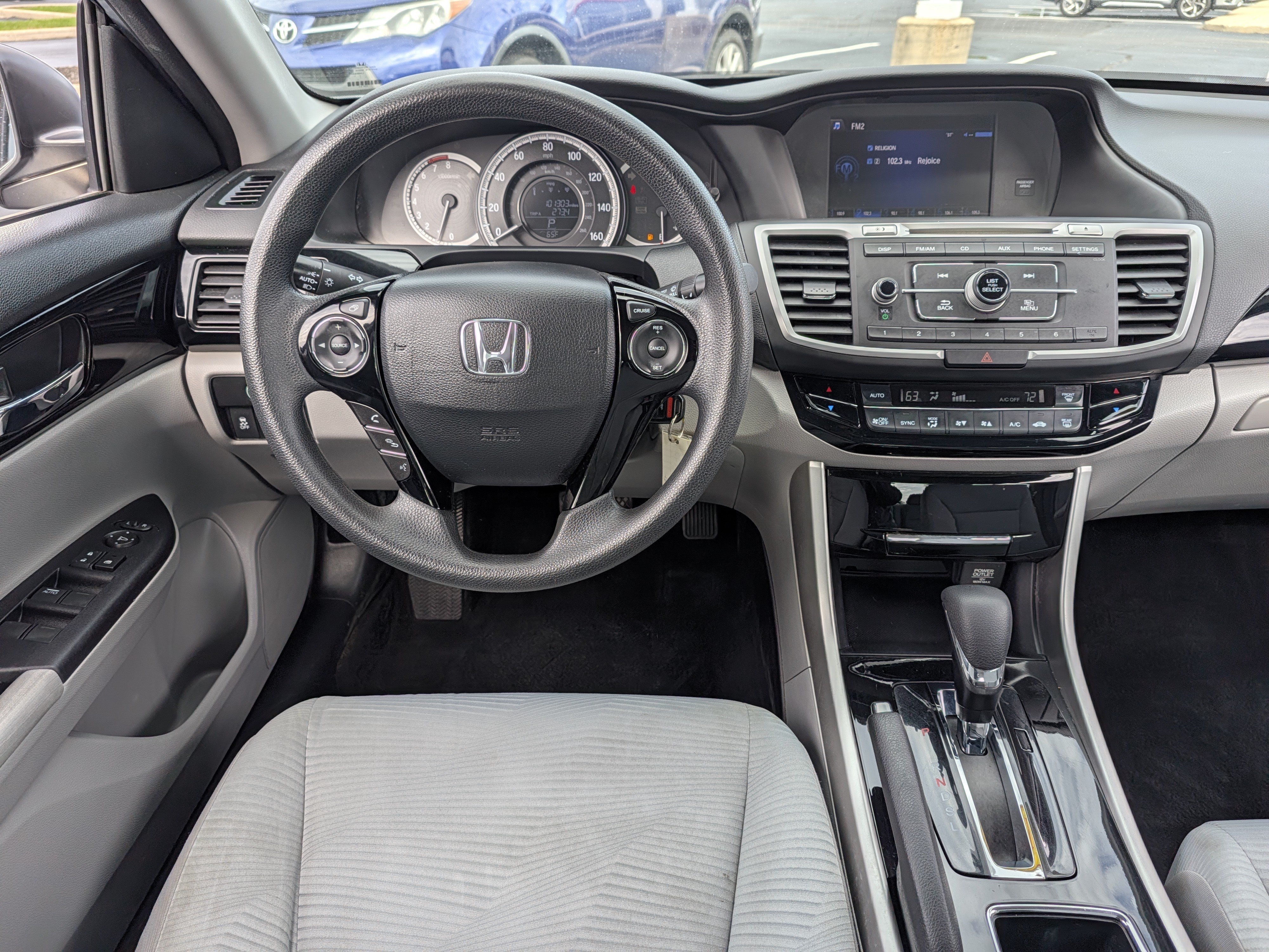 Used 2017 Honda Accord LX image 25