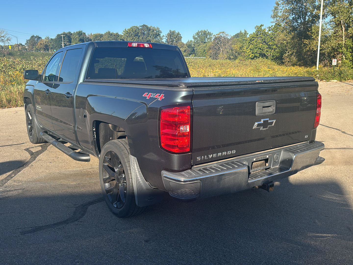 Used 2017 Chevrolet Silverado 1500 LT w/ LPO, Black Pack AWD/4WD image 3