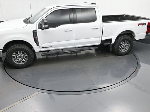 Used 2024 Ford F250 Lariat w/ FX4 Off-Road Package AWD/4WD image 20