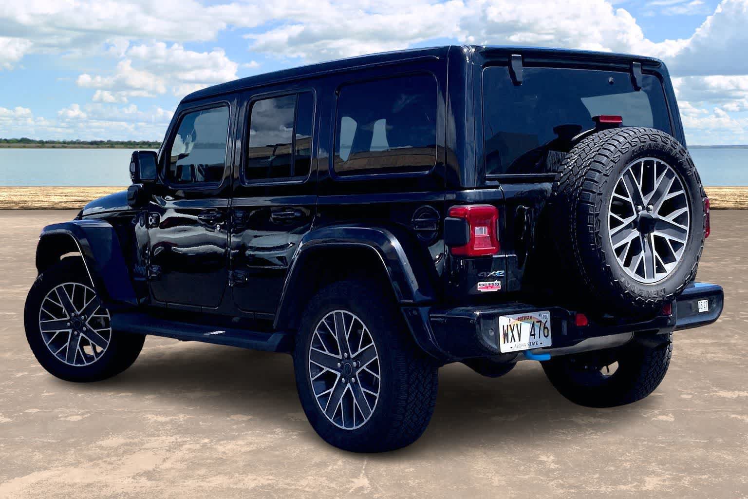 Used 2024 Jeep Wrangler High Altitude AWD/4WD image 4