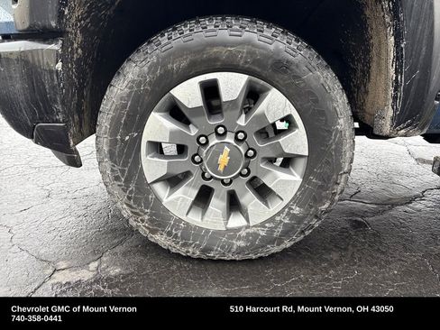 Used 2024 Chevrolet Silverado 2500 Custom w/ Custom Value Package image 19