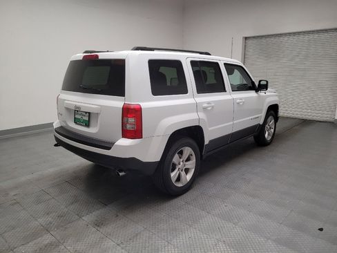 Used 2016 Jeep Patriot Sport w/ Power Value Group AWD/4WD image 9