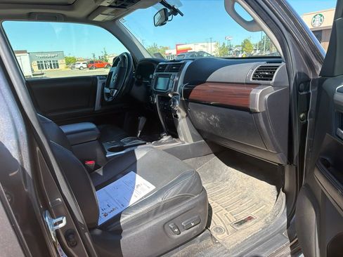 Used 2017 Toyota 4Runner Limited AWD/4WD image 10