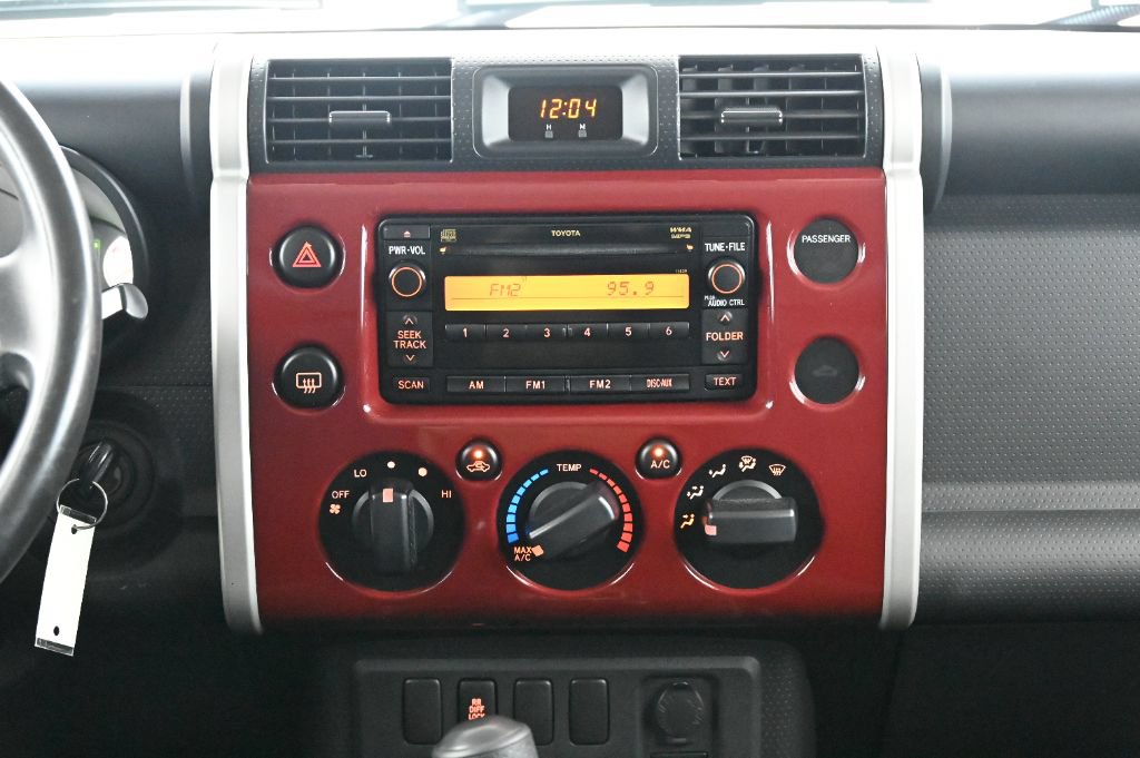 Used 2008 Toyota FJ Cruiser 4WD image 26