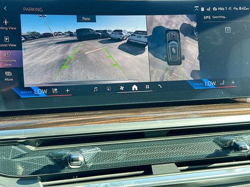 New 2026 BMW X5 sDrive40i w/ Premium Package RWD image 11