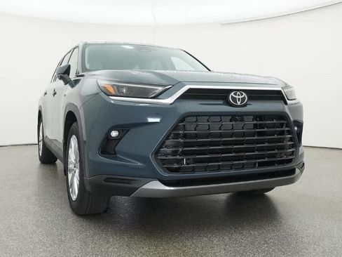 New 2026 Toyota Grand Highlander AWD image 30