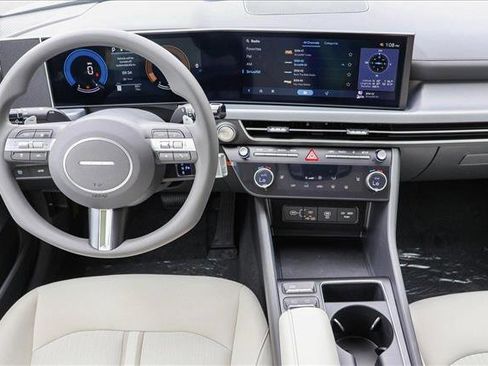 New 2025 Hyundai Sonata SEL image 24