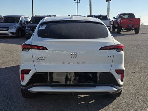 Used 2024 Buick Envista Sport Touring w/ Convenience I Package image 6