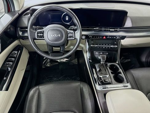 Used 2022 Kia Carnival SX Prestige FWD image 3