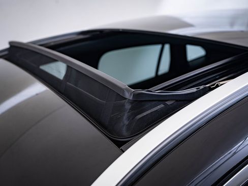 Certified 2025 Mercedes-Benz GLA 250 4MATIC image 14