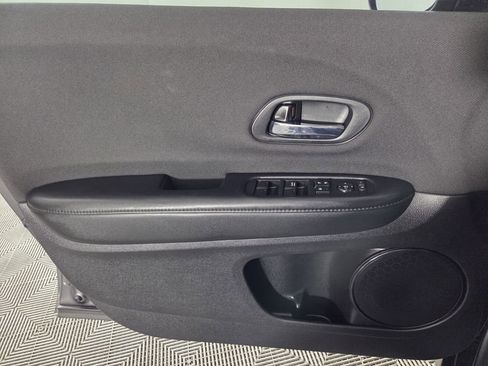 Used 2021 Honda HR-V LX image 22