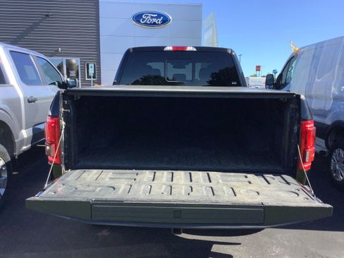 Used 2017 Ford F150 Lariat w/ Equipment Group 502A Luxury AWD/4WD image 5