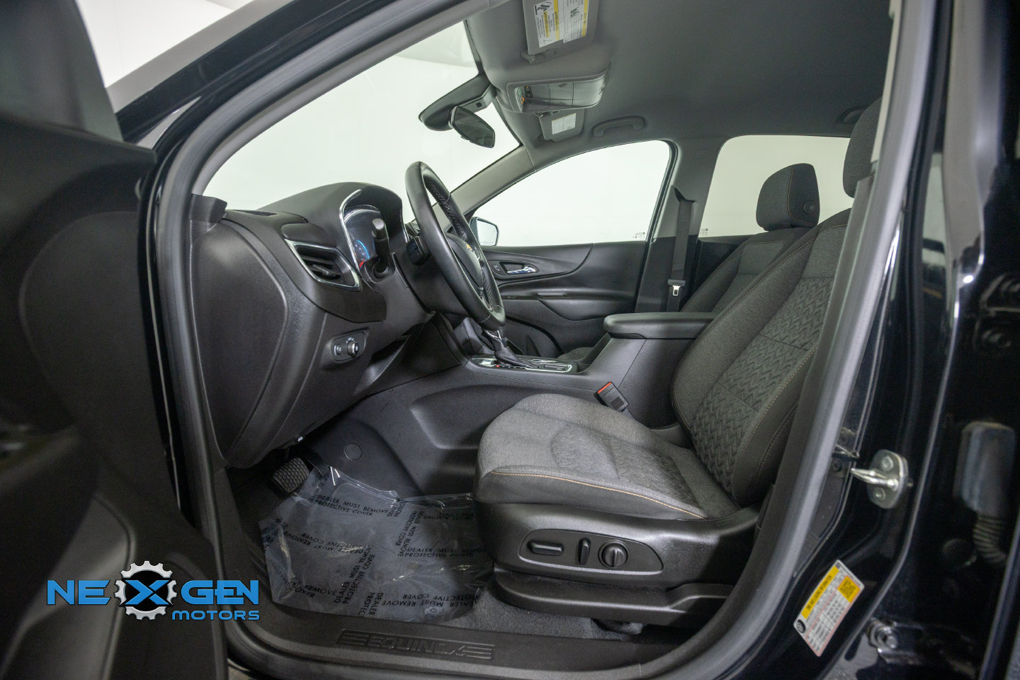 Used 2024 Chevrolet Equinox LT AWD/4WD image 14