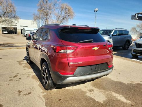 Used 2025 Chevrolet TrailBlazer LT w/ Convenience Package image 4