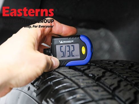 Used 2024 Chevrolet Colorado W/T image 24