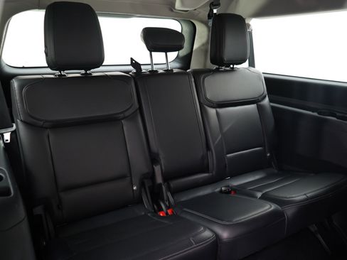 Used 2025 Ford Expedition Max Platinum AWD/4WD image 19