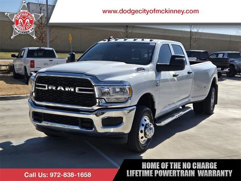 Used 2024 RAM 3500 Tradesman w/ Chrome Appearance Group image 1