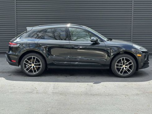 Used 2025 Porsche Macan AWD/4WD image 6