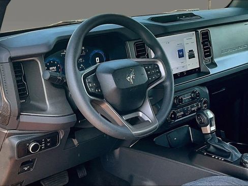 Used 2025 Ford Bronco 2-Door AWD/4WD image 7