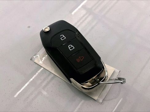 New 2026 Ford F250 XL w/ F-250 >10K GVWR Package image 9