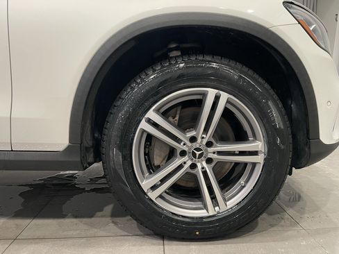 Used 2021 Mercedes-Benz GLC 300 4MATIC image 11