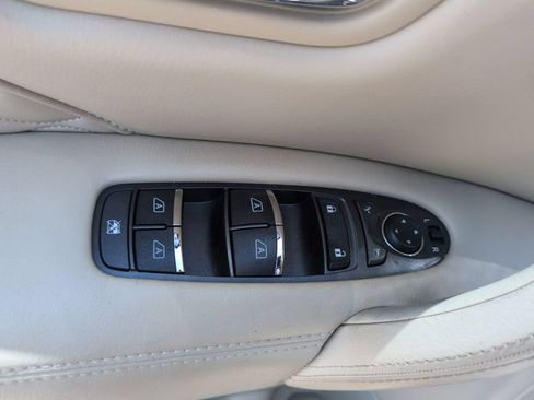 Used 2023 INFINITI QX80 Sensory w/ Cargo Package RWD image 15