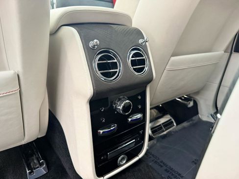 Used 2020 Rolls-Royce Cullinan AWD/4WD image 40