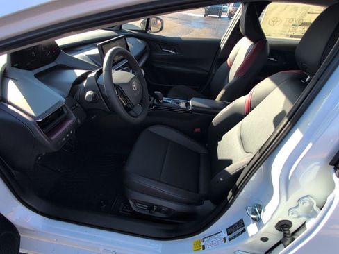 New 2026 Toyota Prius Plug-In Hybrid w/ Limited Premium Package FWD image 19