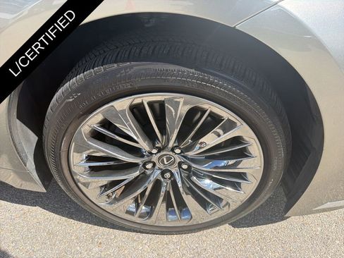 Certified 2021 Lexus LS 500 w/ Interior Upgrade Package image 12