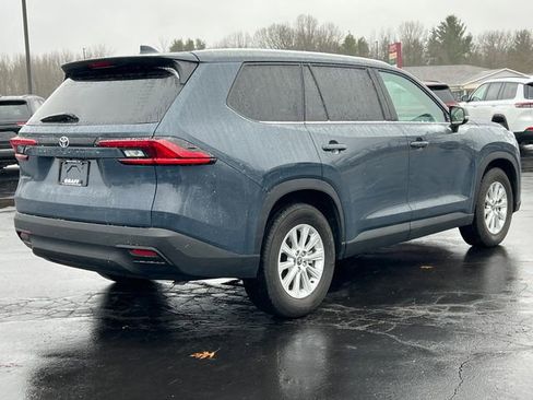 Used 2025 Toyota Grand Highlander XLE image 44