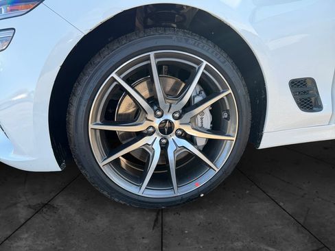 Used 2026 Genesis G70 2.5T Prestige RWD image 14